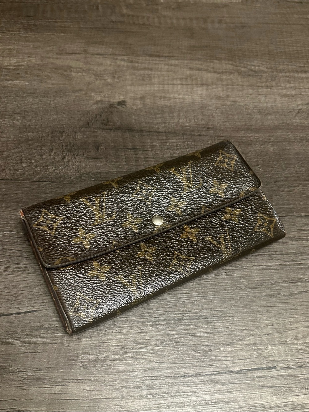 Louis Vuitton Sarah long wallet